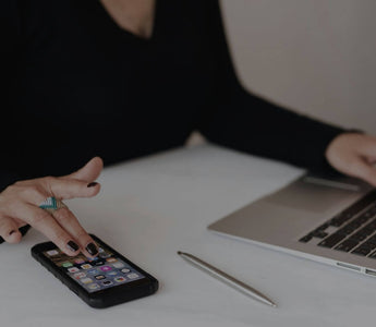 100 Scroll-Stopping Hooks to Make your Social Media Videos go Viral